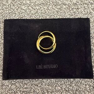 LIÉ STUDIO The Sofie Ring in Gold